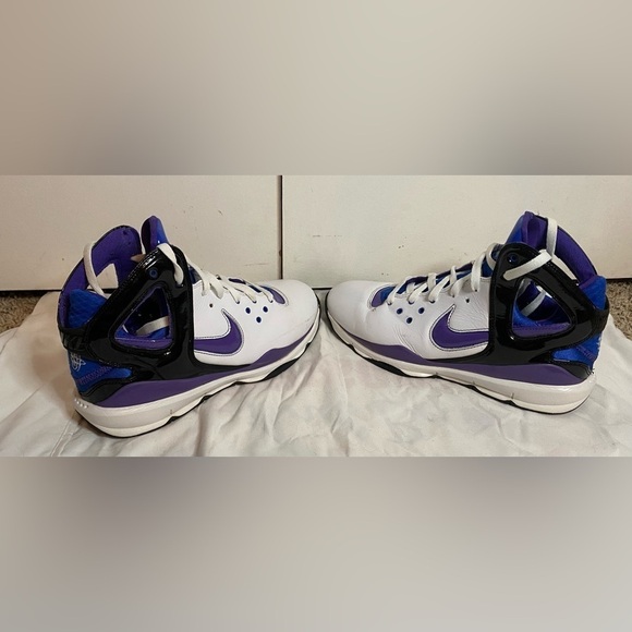 RARE! Nike Men’s Huarache \'08 BBall \'White Purple\', Size 9.5